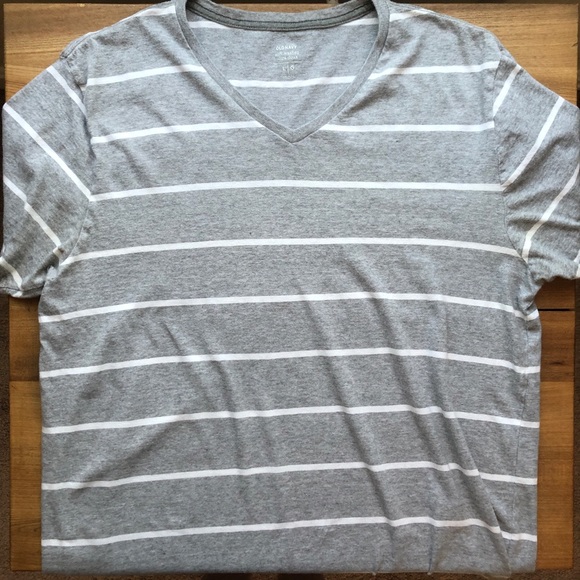 Old Navy 100% Cotton V-Neck Soft Wash Striped - Picture 1 of 9